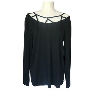 BOUTIQUE- LONG SLEEVE BLACK TOP W/ NECKLINE DETAIL